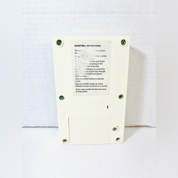 Mattel Handheld Electronic Basketball Game Tested and Working. - Picture 3 of 7